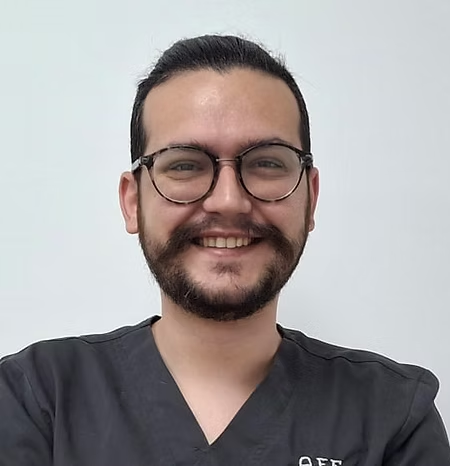 Adrian Ferrer Veterinario Castellon